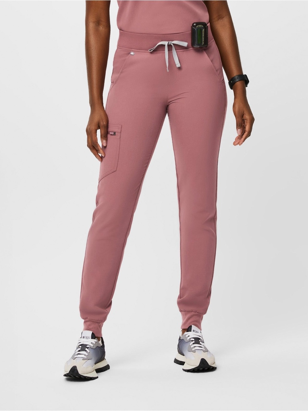 Figs Women's Zamora Cargo Jogger Pants